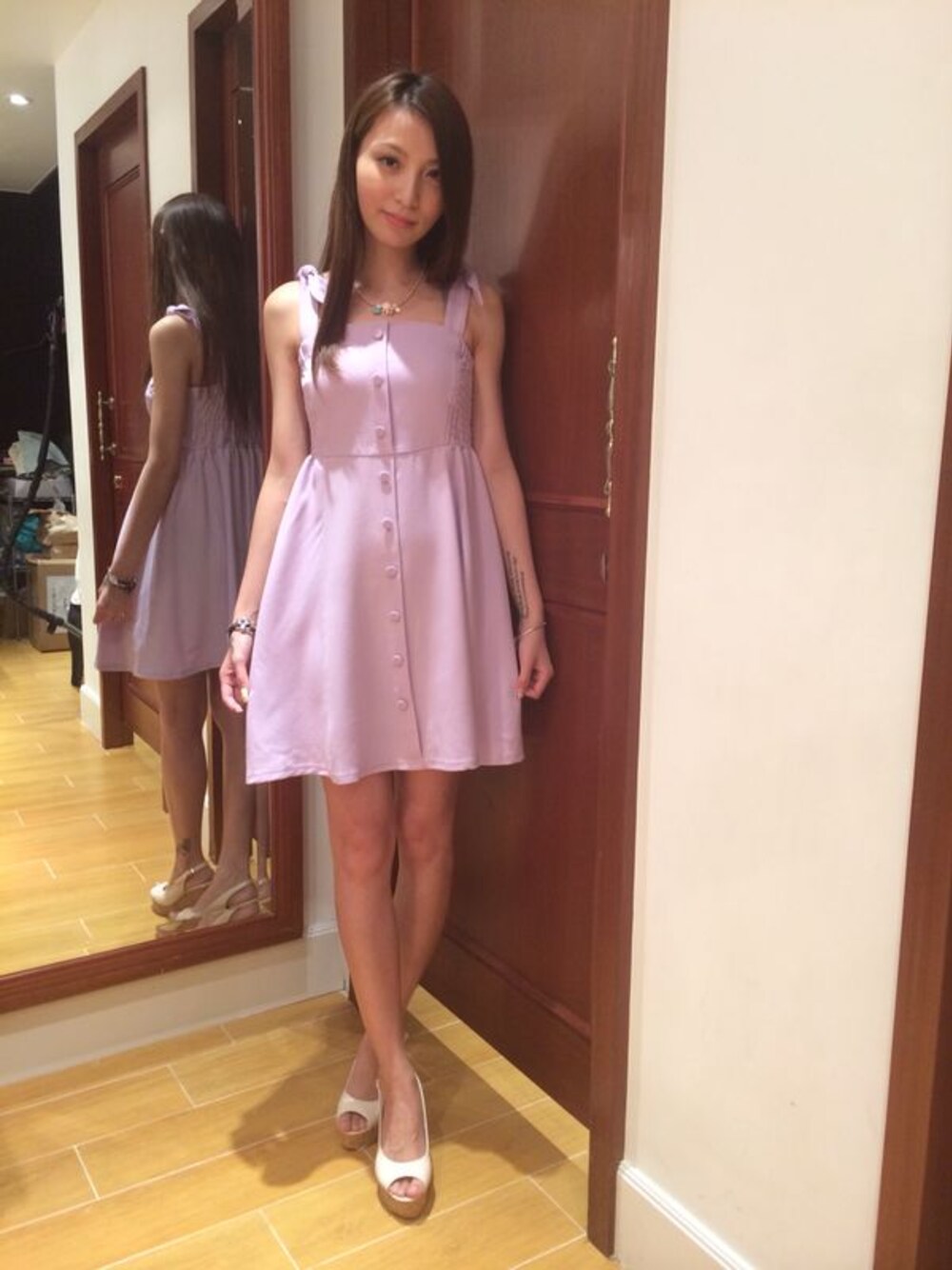 その他のワンピースを着用したレディースの夏コーディネートの1枚目の写真