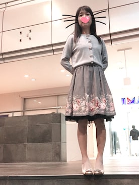 「L'EST ROSE（レストローズ）のアイテム（トップス）」を使った、えいとまさん（レディース・156cm）の秋コーディネート