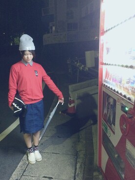 「古着のアイテム（スウェット、レッド系）」を使った、nachaさん（レディース）の秋コーディネート