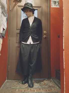 「Pledge（プレッジ）のアイテム（トップス）」を使った、Ka Wai Liangさん（メンズ・170cm）の冬コーディネート