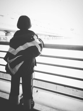 「LOW CLASSIC（ロウ　クラシック）のアイテム（パンツ）」を使った、VXYIAさん（レディース・158cm）の秋コーディネート