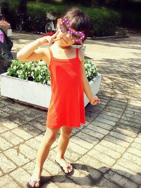 「アイテム（ビーチサンダル、ブラック系）」を使った、rereさん（キッズ・100cm）の夏コーディネート