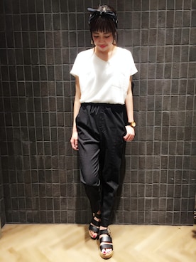 「ジーナシス」｜「アイテム（財布/小物）」を使った、JEANASISアミュプラザ鹿児島STAFFさん（レディース・160cm）の夏コーディネート