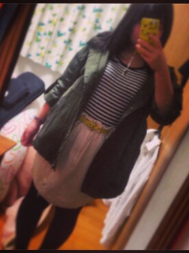 「NICE CLAUP（ナイスクラップ）のアイテム（ミリタリージャケット）」を使った、Minamiさん（レディース・150cm）の春コーディネート