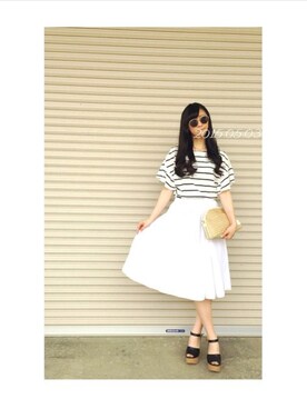 「Chico（チコ）のアイテム（Tシャツ/カットソー、ホワイト系）」を使った、みずきさん（レディース）の夏コーディネート