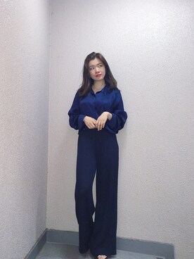 「ZARA（ザラ）のアイテム（その他パンツ、ブルー系）」を使った、momiさん（レディース・157cm）の秋コーディネート