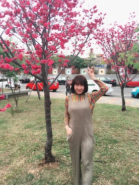 「アイテム（つなぎ/オールインワン、ベージュ系）」を使った、Sylviaさん（レディース・166cm）の春コーディネート