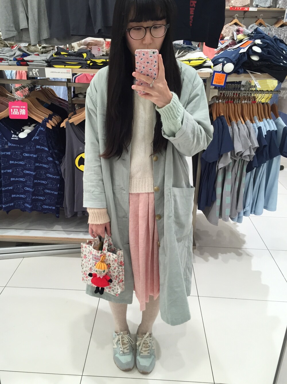 「Cath Kidston、w closet、New Balance」｜「w closetのアイテム（ピーコート、グリーン系）」を使った、CCCAAAATTTTTさん（レディース・160cm）の春コーディネートの1枚目の写真