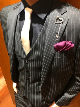 スーツジャケットを使った 黒シャツ の人気ファッションコーディネート Wear