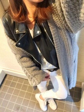 「ホワイトデニム」｜「アイテム（ライダースジャケット）」を使った、saaayan⋆*さん（レディース・159cm）の春コーディネート