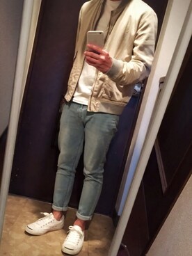 「ブルー x ホワイト」｜「アイテム（ブルゾン）」を使った、REEBさん（メンズ・164cm）の春コーディネート