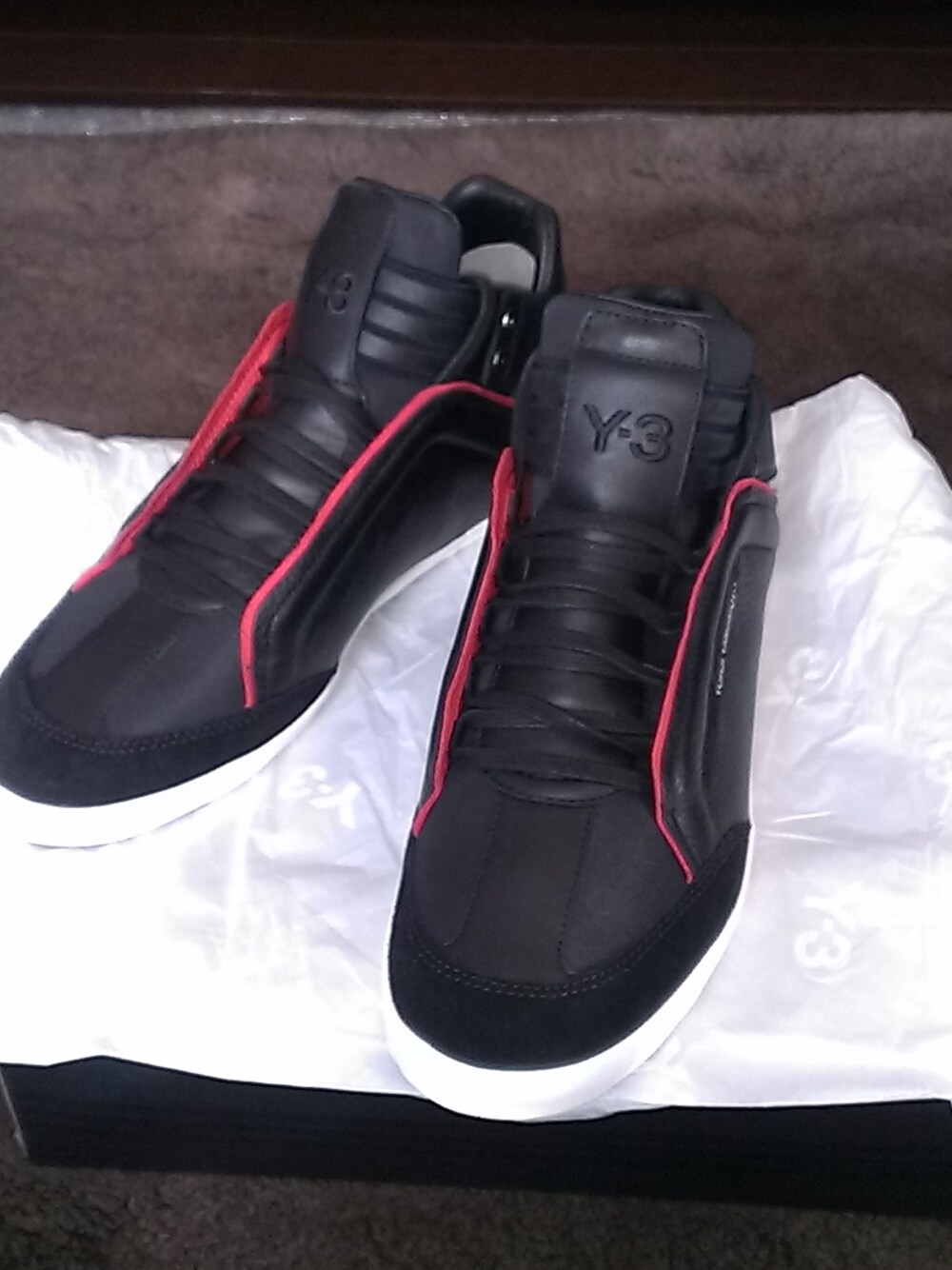 「Y-3のKAZUHIRI （スニーカー、ブラック系）」を使った、YOSHIKI-Tさん（メンズ・170cm）の冬コーディネートの1枚目の写真