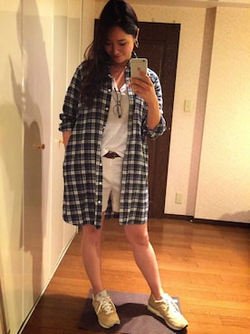 「チェックシャツワンピース」｜「アイテム（その他）」を使った、仁愛さん（レディース・160cm）の春コーディネート
