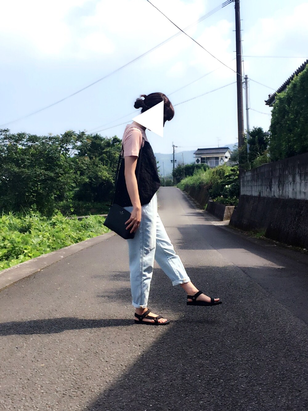 「夏コーデ、ラフ、サンダル、ボーイズコーデ、鹿児島、casual、Sunnyday、Favorite」｜「GUのアイテム（デニムパンツ、ブルー系）」を使った、s.さん（レディース・156cm）の夏コーディネートの1枚目の写真
