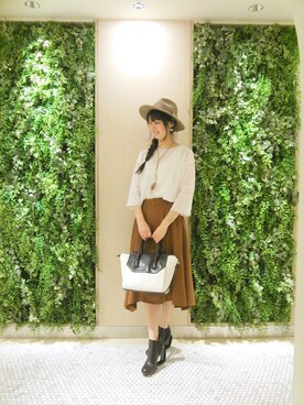 「スウェードスカート」｜「アイテム（帽子）」を使った、pinkさん（レディース・163cm）の夏コーディネート