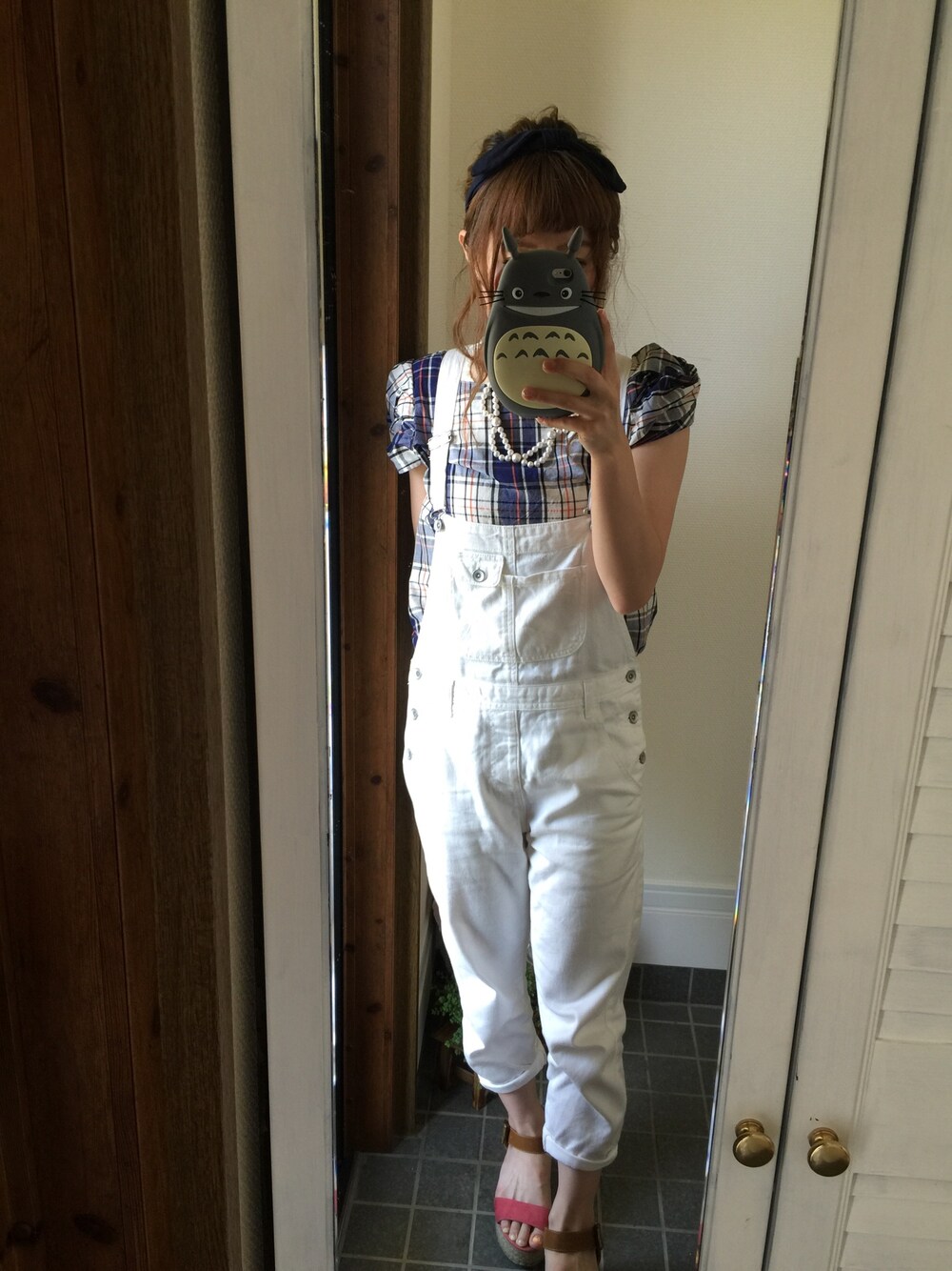 「PAGEBOYのデニムサロペパンツ（サロペット/オーバーオール、ホワイト系）」を使った、yukkosunさん（レディース・153cm）の夏コーディネートの1枚目の写真