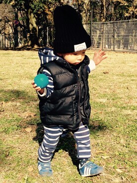 「アイテム（ダウンベスト、その他）」を使った、LouLuiさん（キッズ・80cm）の冬コーディネート
