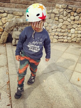 「韓国子供服のアイテム（Tシャツ/カットソー、ブルー系）」を使った、nico.さん（キッズ・100cm）の秋コーディネート