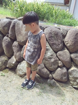 「韓国子供服のアイテム（タンクトップ、グレー系）」を使った、nico.さん（キッズ・100cm）の夏コーディネート