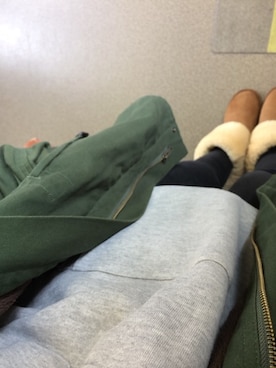 「学校」｜「アイテム（ミリタリージャケット）」を使った、aichan。さん（レディース・151cm）の冬コーディネート