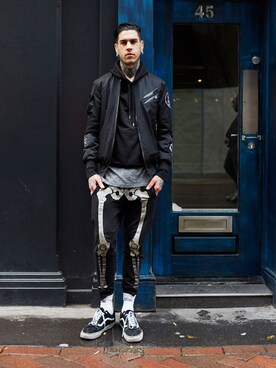 「Ollie（オーリー）のアイテム」を使った、Olliemagazineさん（メンズ・180cm）の冬コーディネート