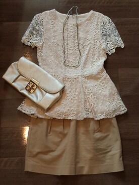 「LAGUNAMOON（ラグナムーン）のペプラムトップス（シャツ/ブラウス、ホワイト系）」を使った、meltyさん（レディース・160cm）の春コーディネート