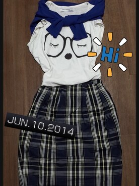 「E hyphen world gallery（イーハイフンワールドギャラリー）のﾁｪｯｸﾀｲﾄﾐﾃﾞｨｱﾑｽｶｰﾄ（スカート、イエロー系）」を使った、meltyさん（レディース・160cm）の夏コーディネート