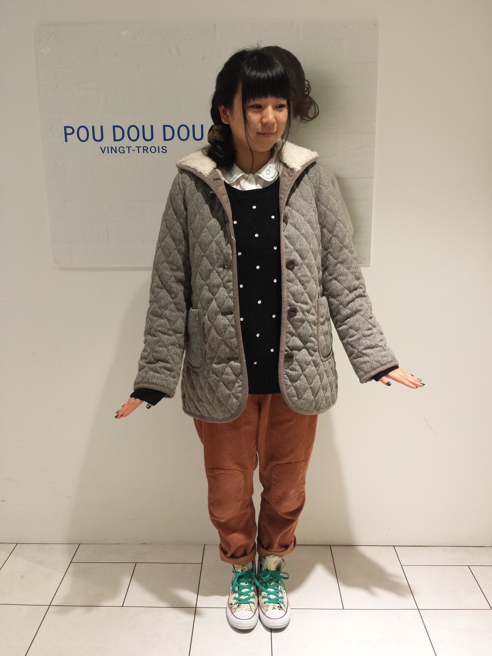 「キルティング、コーデュロイパンツ、poudoudou」｜「POU DOU DOUのボアキルティングフードコート（その他アウター）」を使った、おおさわさん（レディース・159cm）の冬コーディネートの1枚目の写真