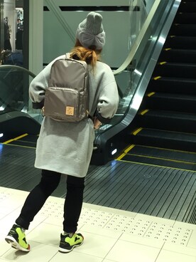 「Ray BEAMS（レイビームス）の■Ray BEAMS / Bigシルエット カットワンピース（ワンピース、シルバー系）」を使った、erikoさん（レディース）の秋コーディネート