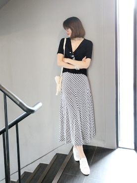 「 ロングスカート」｜「アイテム（スカート）」を使った、NIPONJJUYAさん（レディース・166cm）の春コーディネート
