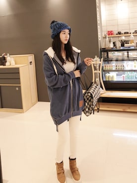 「アイテム（スタジャン）」を使った、NIPONJJUYAさん（レディース・165cm）の冬コーディネート