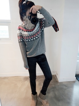 「カウチンセーター」｜「アイテム（デニムパンツ）」を使った、NIPONJJUYAさん（レディース・165cm）の冬コーディネート