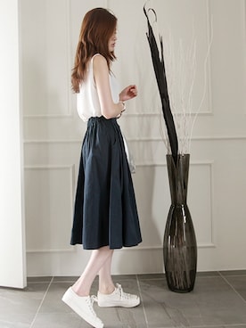 「アイテム（バングル/リストバンド）」を使った、NIPONJJUYAさん（レディース・165cm）の夏コーディネート