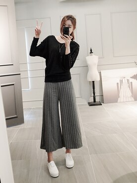「 グレー」｜「アイテム（パンツ）」を使った、NIPONJJUYAさん（レディース・165cm）の秋コーディネート