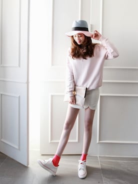 「アイテム（スウェット、ピンク系）」を使った、NIPONJJUYAさん（レディース・165cm）の春コーディネート