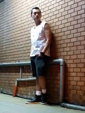 「Mugler（ミュグレー）のアイテム」を使った、Shu Han Changさん（メンズ・180cm）の夏コーディネート