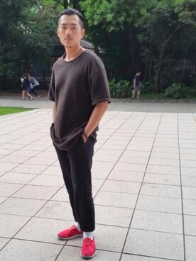 「red」｜「アイテム（スラックス）」を使った、Shu Han Changさん（メンズ・180cm）の春コーディネート