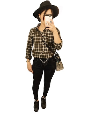 「LIMITLESS LUXURY（リミットレスラグジュアリー）のアイテム（帽子）」を使った、MAISさん（レディース・155cm）の秋コーディネート