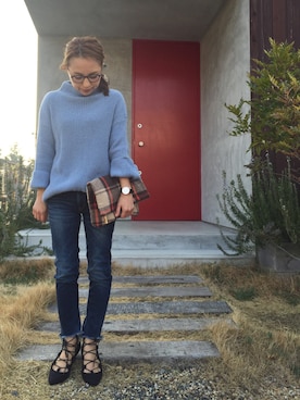 「Ungrid（アングリッド）のインディゴフレイドヘムストスリ（デニムパンツ）」を使った、かおりりいさん（レディース・150cm）の冬コーディネート