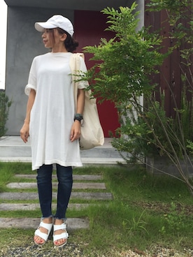 「Ungrid（アングリッド）のインディゴフレイドヘムストスリ（デニムパンツ）」を使った、かおりりいさん（レディース・150cm）の夏コーディネート