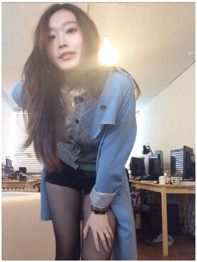 「shorts」｜「アイテム（トレンチコート）」を使った、Hannahさん（レディース・163cm）の夏コーディネート