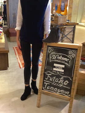 「TOMS（トムス）のアイテム」を使った、TOMS二子玉川さん（レディース・167cm）の秋コーディネート