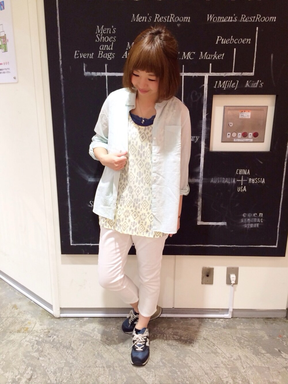 「シャツスタイル、ロングTシャツ、ワンポケT、#WEARBOOKエントリー、coenスタッフスタイリング」｜「coenのスラブ柄プリントタンクトップ（タンクトップ、イエロー系）」を使った、yamaさん（レディース・160cm）の春コーディネートの1枚目の写真