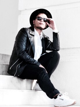 「PULL&BEAR（プルアンドベア）のアイテム（ライダースジャケット）」を使った、Eyman Asyrafさん（メンズ・175cm）の春コーディネート