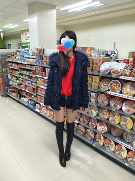 「SLY（スライ）のアイテム（ミリタリージャケット、ブルー系）」を使った、維維さん（レディース・165cm）の冬コーディネート