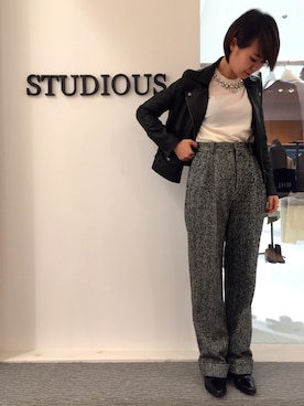 戸田静さんの「STUDIOUS ラムレザーダブルライダース」を使ったコーディネート