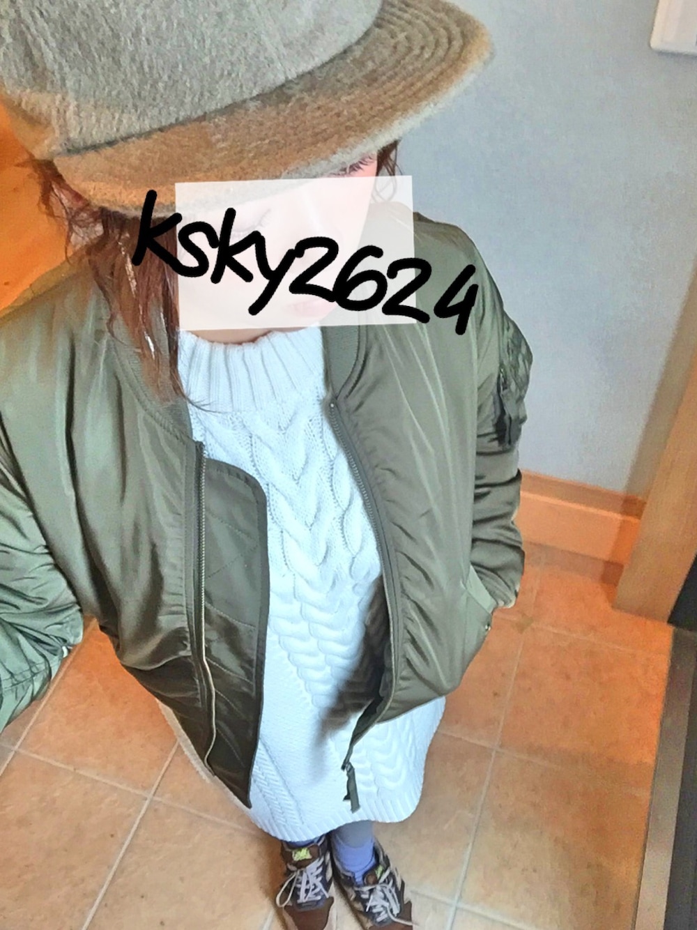 「キャップ、MA-1、ローリーズファーム(LOWRYS FARM)、GU、KBF」｜「KBFのKBF シャギーCAP（キャップ、グリーン系）」を使った、ksky2624さん（レディース・156cm）の冬コーディネートの1枚目の写真