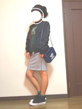 「アディダスオリジナルス」｜「アイテム（ミリタリージャケット）」を使った、nanaさん（レディース・158cm）の秋コーディネート