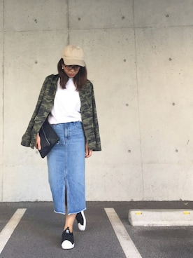 「切りっぱなし」｜「アイテム（アナログ腕時計）」を使った、yurryさん（レディース・159cm）の春コーディネート