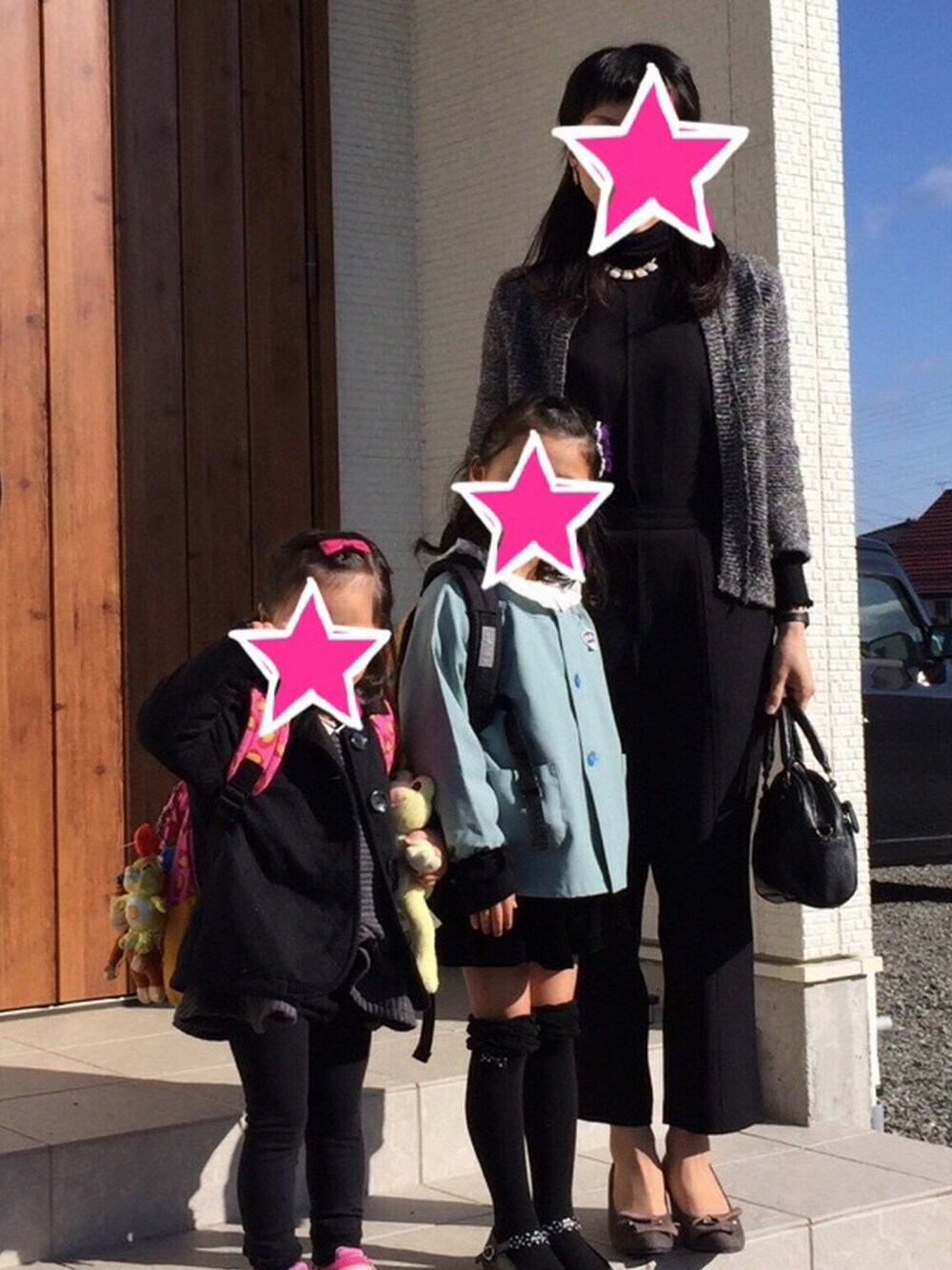 「卒園式、キレイめ」｜「JELLY BEANSのアイテム（パンプス、グレー系）」を使った、qpmamさん（メンズ）の春コーディネートの1枚目の写真